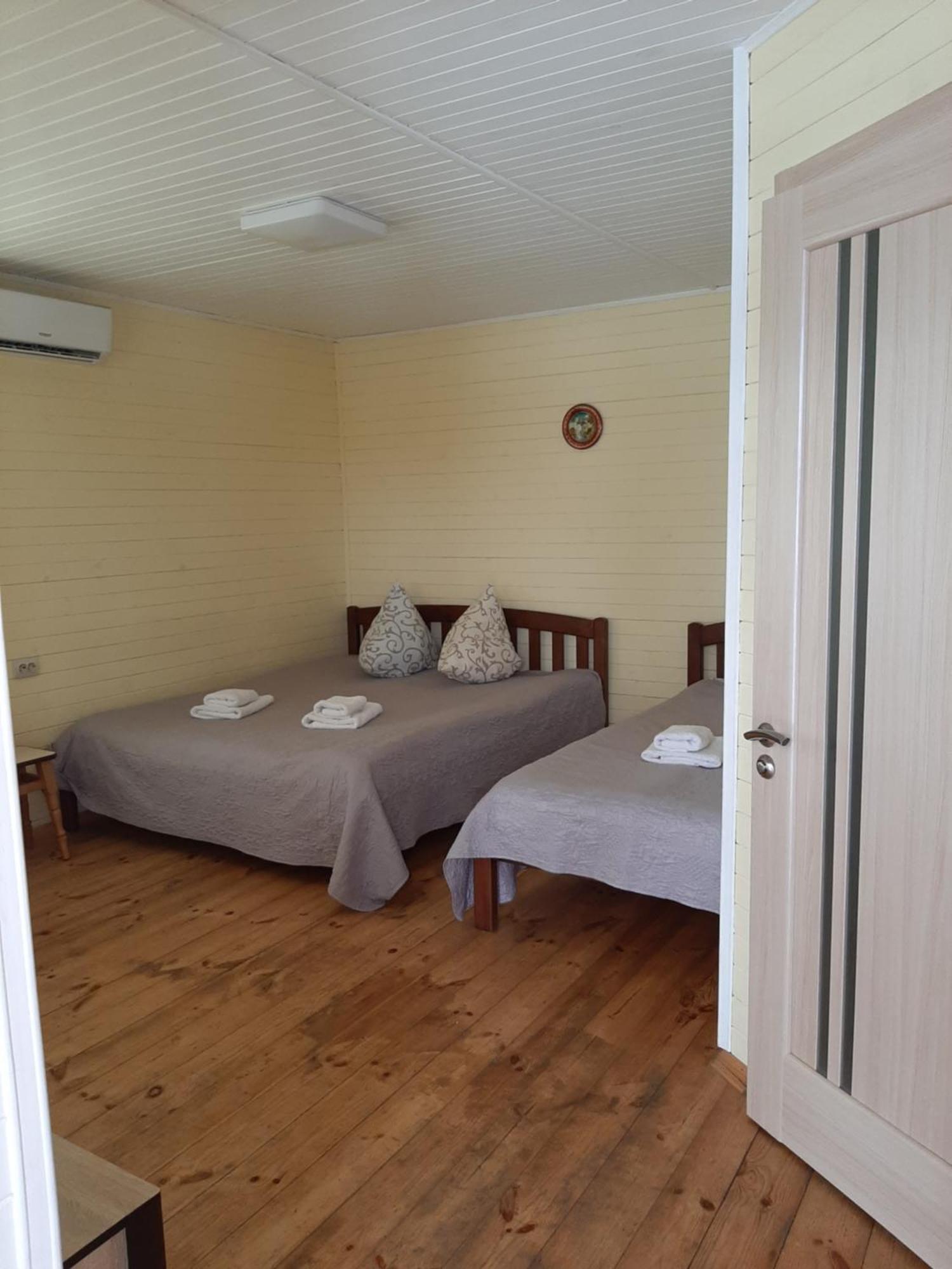 Гостьовий Дім На Герцена Guest Hous On Gertsena Hotel Novhorod-Siverskyi Ruang foto
